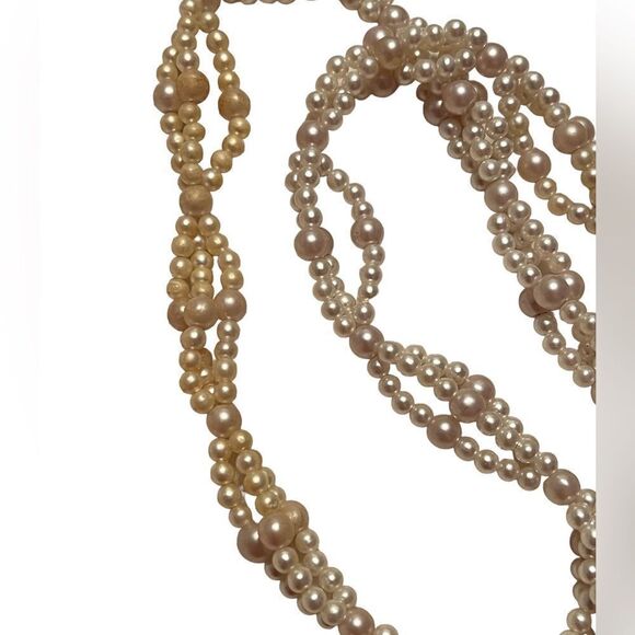 🤯5/$20🤯 Vintage Pearl Long Tassel Necklace - Picture 3 of 3